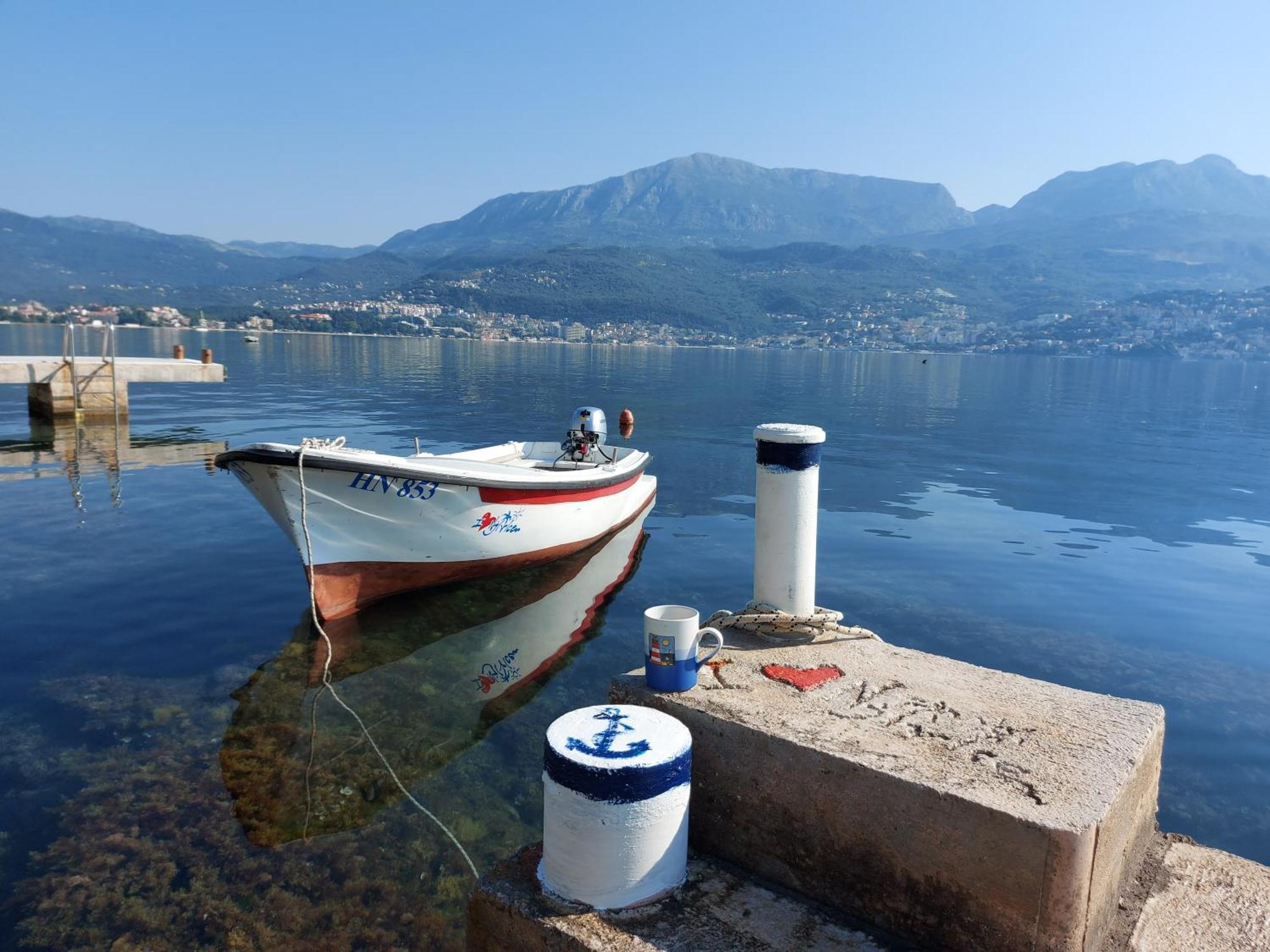 Apartment "I Love Njivice" Herceg Novi Buitenkant foto
