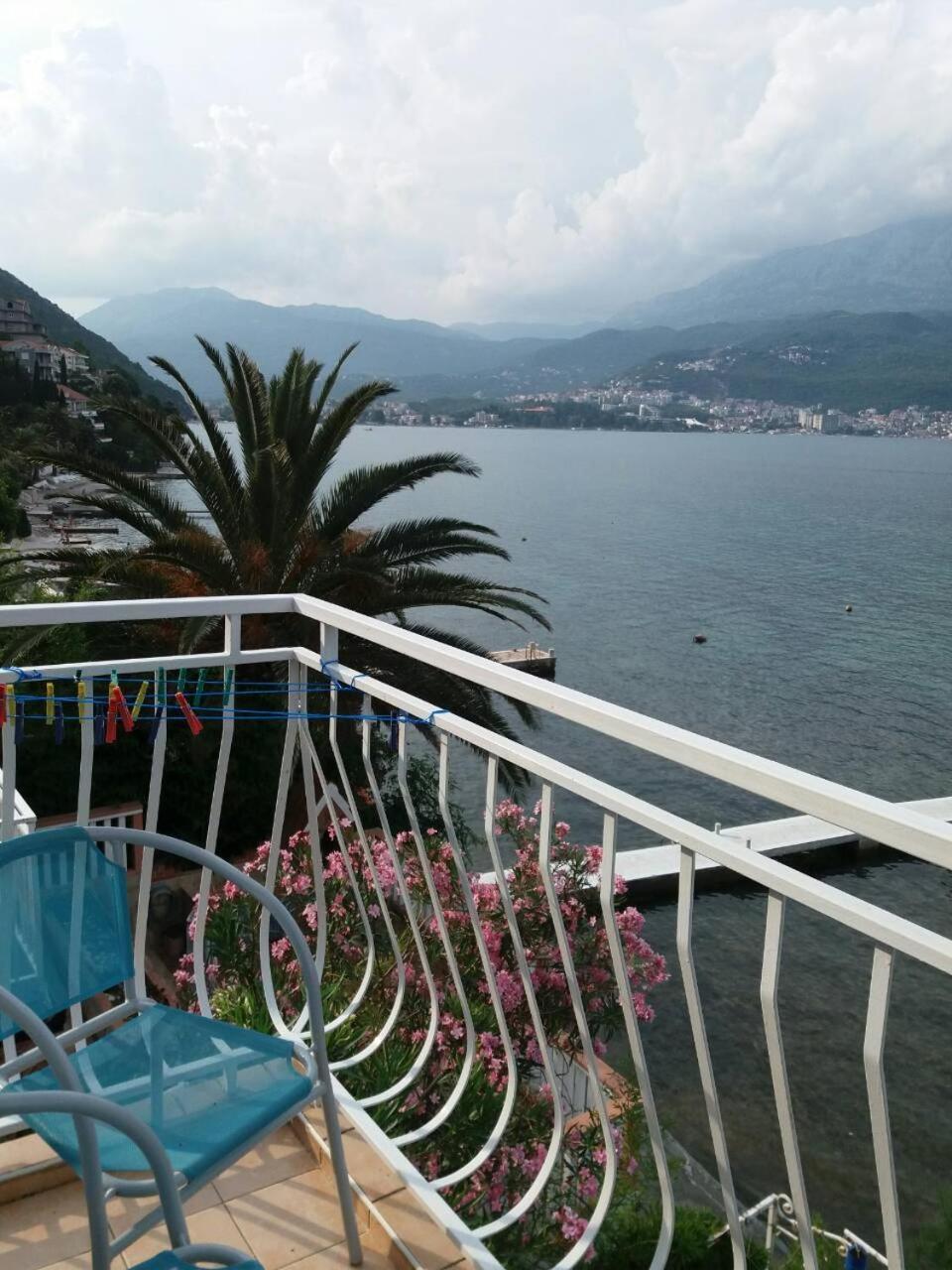 Apartment "I Love Njivice" Herceg Novi Buitenkant foto